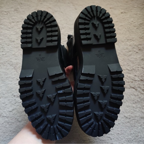 Zara Glossy Patent Black Croc Embossed Vegan Leather Combat Boots Slip On - Picture 5 of 9